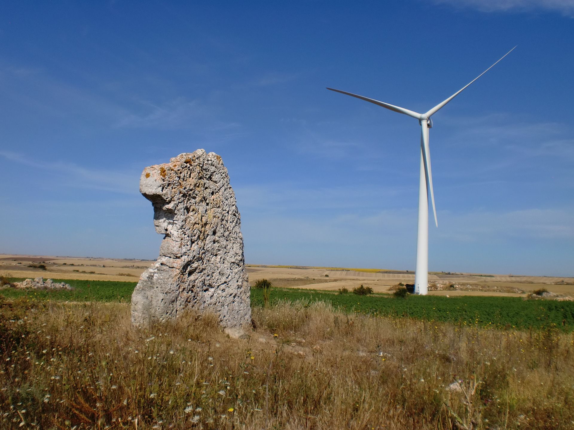 Ruta a la ermita de San Pelayo y menhir de San Pedro Samuel
